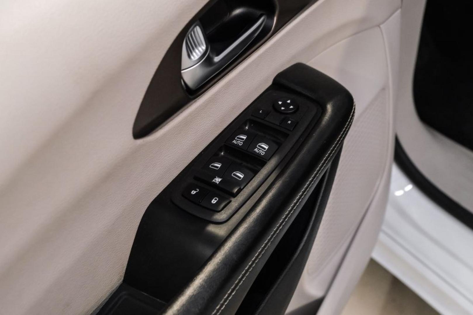 2022 Bright White Clearcoat /Black Chrysler Voyager LX (2C4RC1CG7NR) with an 3.6L V6 24V VVT engine, Automatic transmission, located at 15300 Midway Rd., Addison, TX, 75001, (972) 702-0011, 32.958321, -96.838074- Photo#40