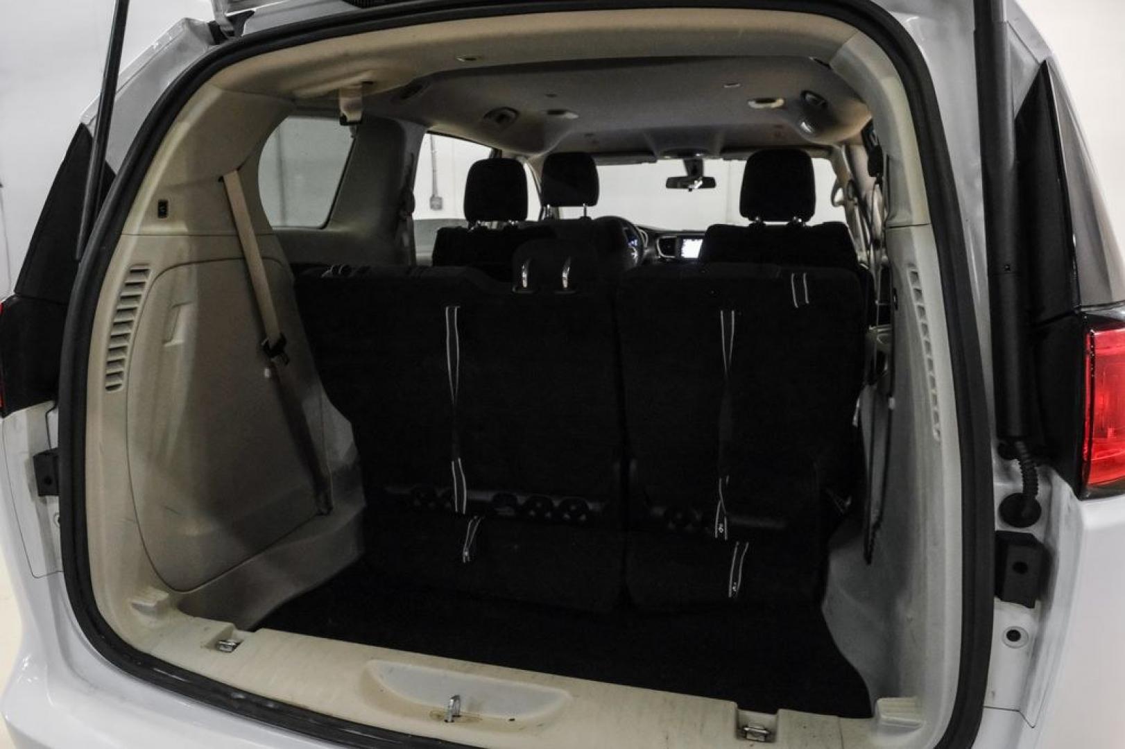 2022 Bright White Clearcoat /Black Chrysler Voyager LX (2C4RC1CG7NR) with an 3.6L V6 24V VVT engine, Automatic transmission, located at 15300 Midway Rd., Addison, TX, 75001, (972) 702-0011, 32.958321, -96.838074- Photo#47