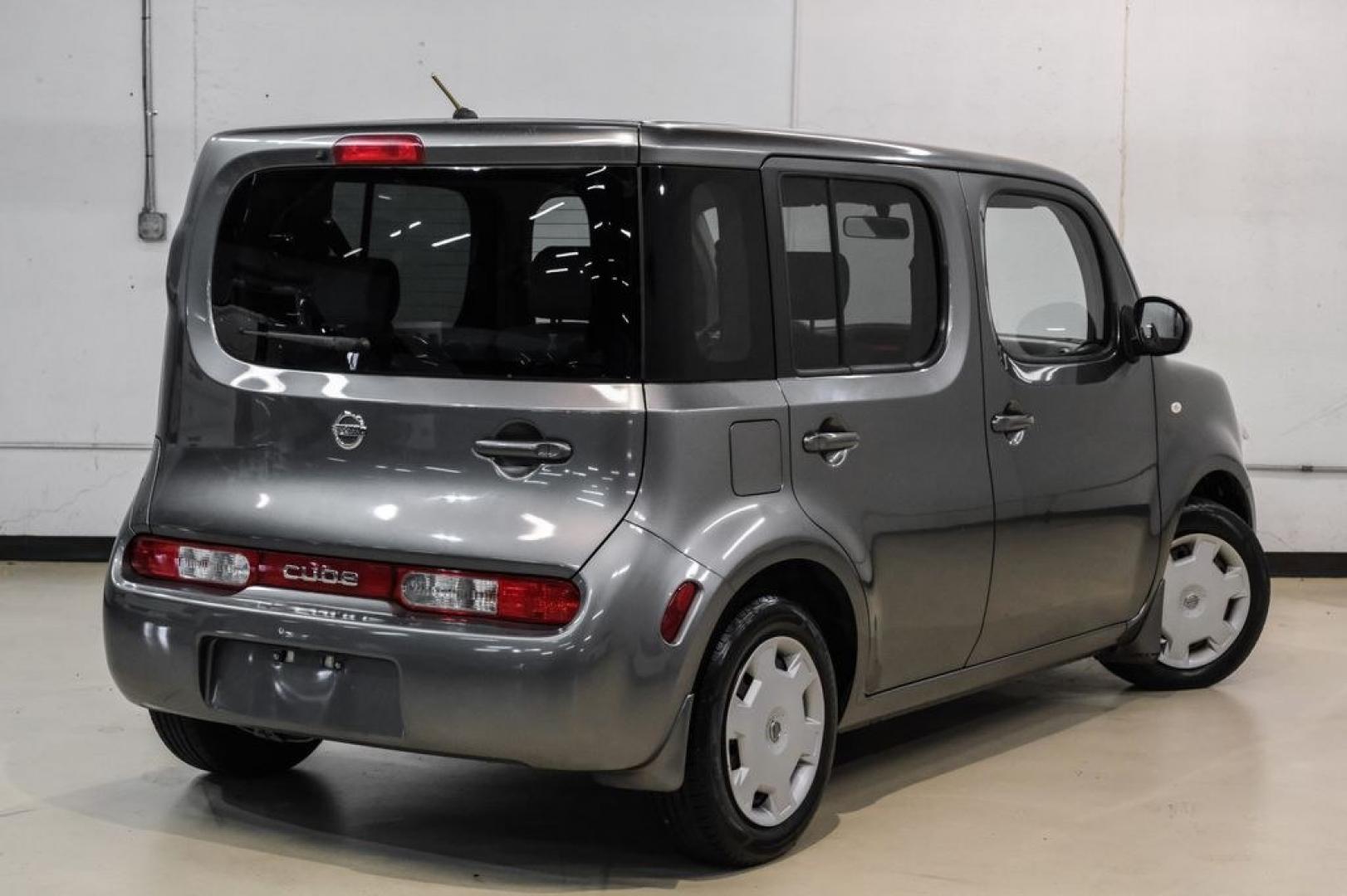2012 Pearl Metallic /Gray Nissan Cube 1.8 S (JN8AZ2KR3CT) with an 1.8L 4-Cylinder DOHC 16V engine, CVT transmission, located at 15300 Midway Rd., Addison, TX, 75001, (972) 702-0011, 32.958321, -96.838074- Photo#7