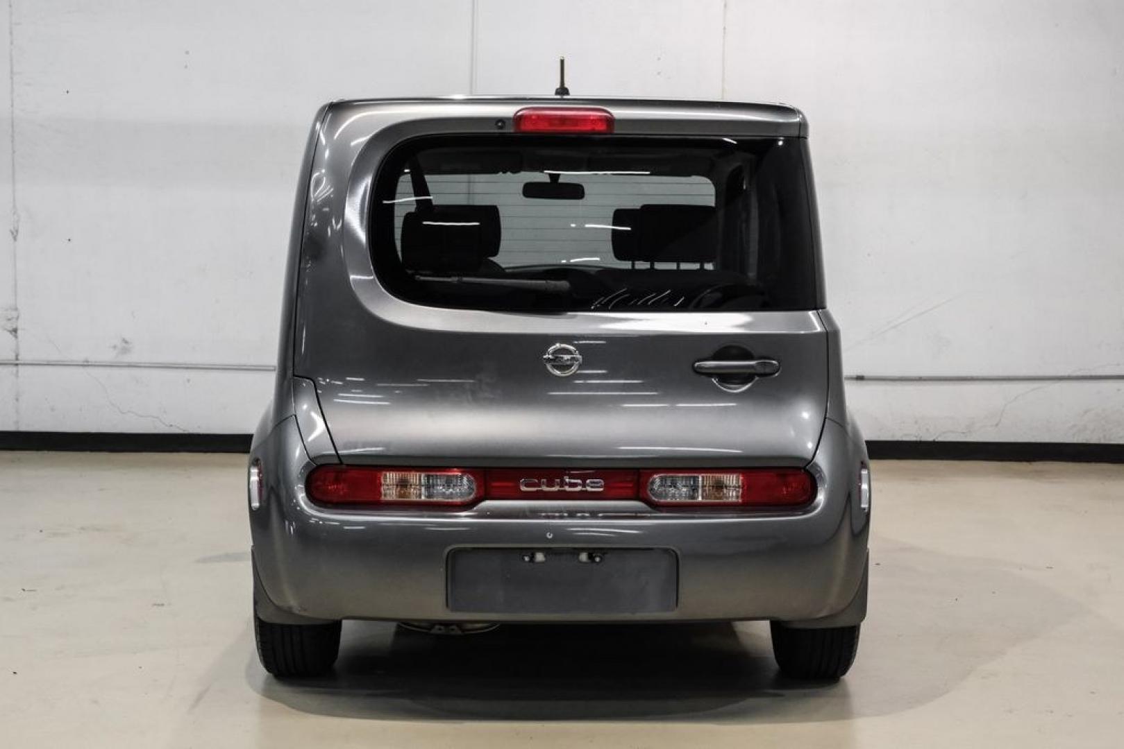 2012 Pearl Metallic /Gray Nissan Cube 1.8 S (JN8AZ2KR3CT) with an 1.8L 4-Cylinder DOHC 16V engine, CVT transmission, located at 15300 Midway Rd., Addison, TX, 75001, (972) 702-0011, 32.958321, -96.838074- Photo#8