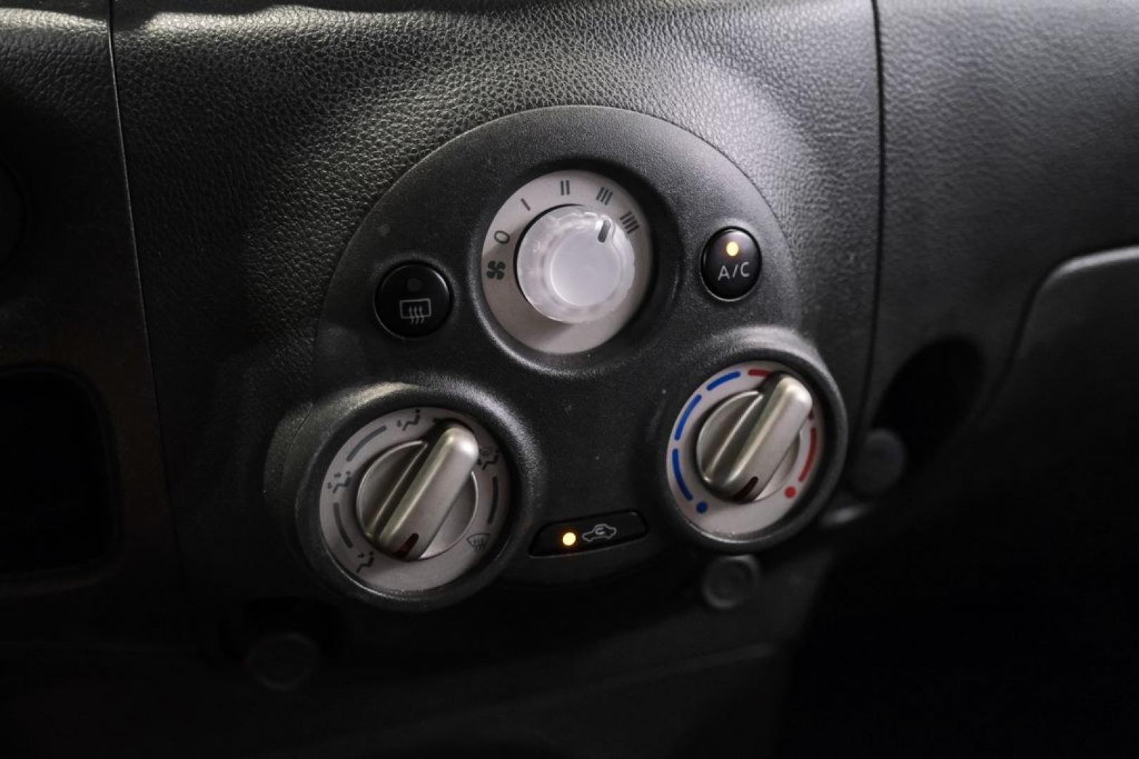 2012 Pearl Metallic /Gray Nissan Cube 1.8 S (JN8AZ2KR3CT) with an 1.8L 4-Cylinder DOHC 16V engine, CVT transmission, located at 15300 Midway Rd., Addison, TX, 75001, (972) 702-0011, 32.958321, -96.838074- Photo#21