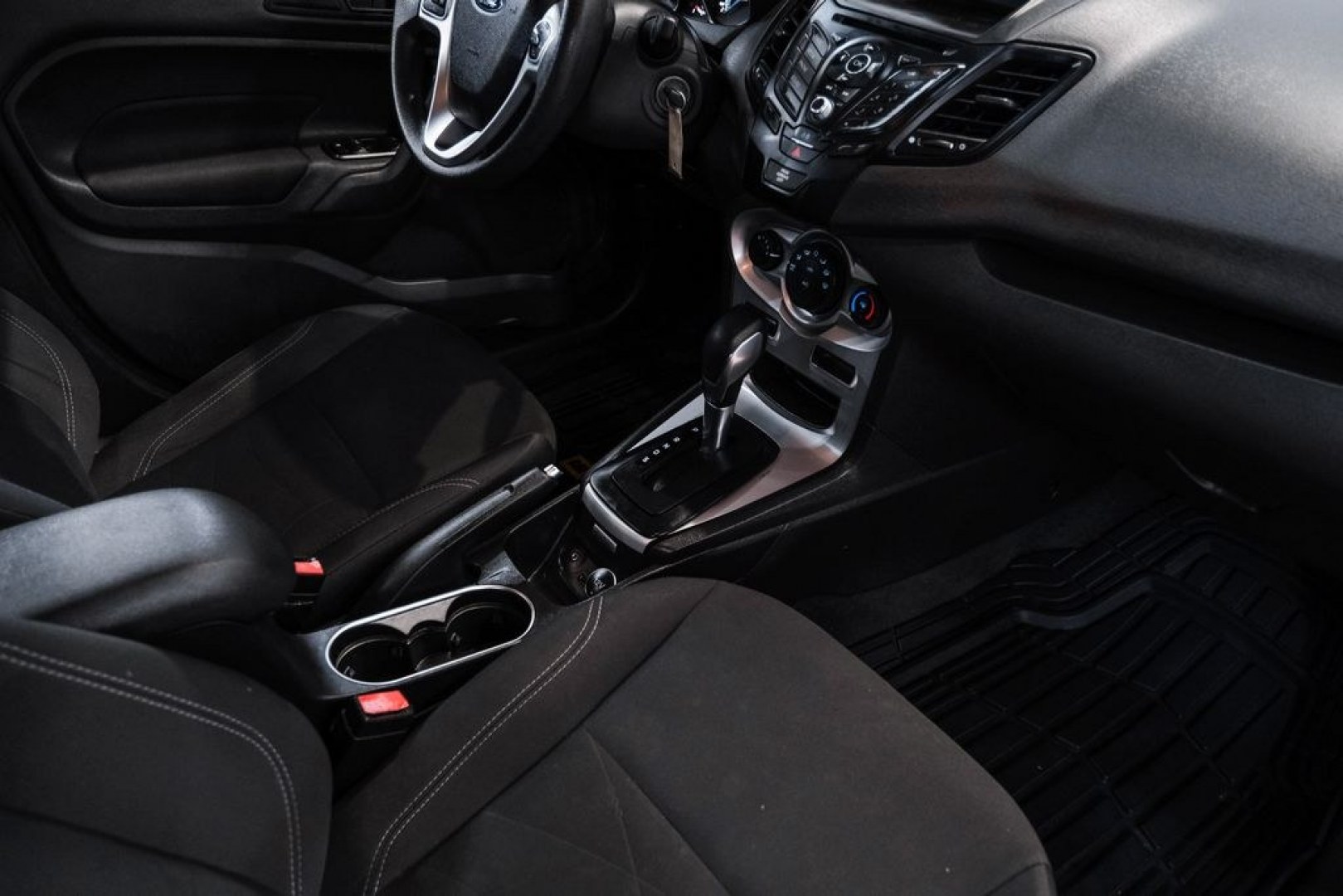 2019 Magnetic /Black Ford Fiesta SE (3FADP4BJXKM) with an 1.6L I4 Ti-VCT engine, Automatic transmission, located at 15300 Midway Rd., Addison, TX, 75001, (972) 702-0011, 32.958321, -96.838074- Photo#20