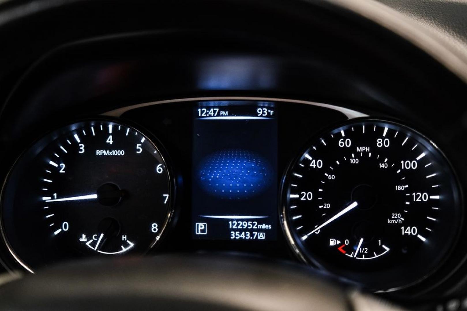 2016 Arctic Blue /Charcoal Nissan Rogue SL (JN8AT2MT9GW) with an 2.5L I4 DOHC 16V engine, CVT transmission, located at 15300 Midway Rd., Addison, TX, 75001, (972) 702-0011, 32.958321, -96.838074- Photo#9