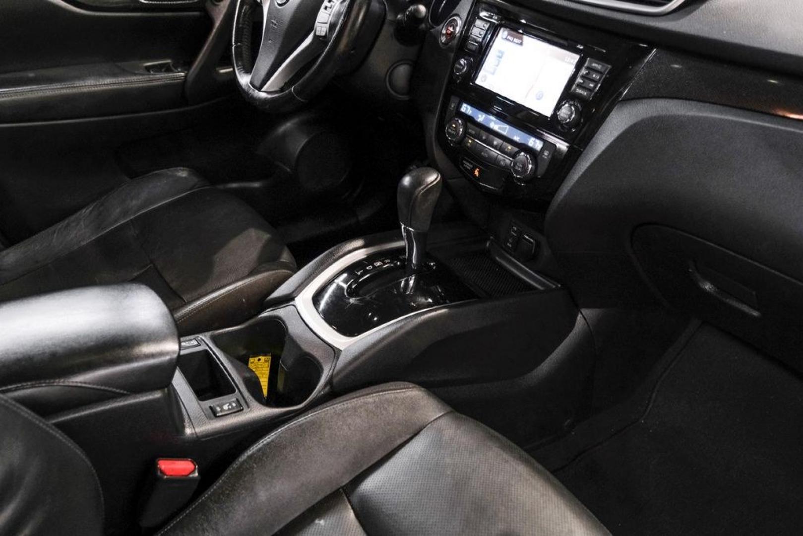 2016 Arctic Blue /Charcoal Nissan Rogue SL (JN8AT2MT9GW) with an 2.5L I4 DOHC 16V engine, CVT transmission, located at 15300 Midway Rd., Addison, TX, 75001, (972) 702-0011, 32.958321, -96.838074- Photo#14