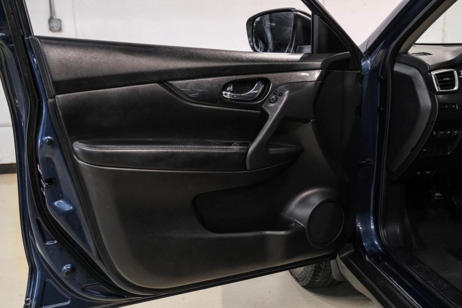 2016 Arctic Blue /Charcoal Nissan Rogue SL (JN8AT2MT9GW) with an 2.5L I4 DOHC 16V engine, CVT transmission, located at 15300 Midway Rd., Addison, TX, 75001, (972) 702-0011, 32.958321, -96.838074- Photo#31