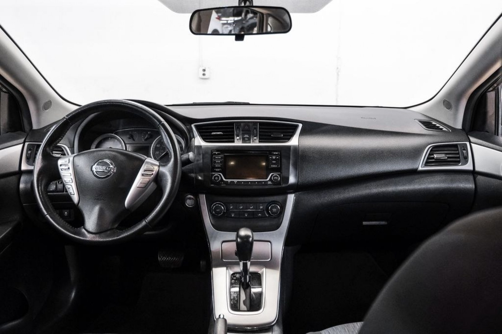 2015 Titanium /Charcoal Nissan Sentra SV (3N1AB7AP0FL) with an 1.8L 4-Cylinder DOHC 16V engine, CVT transmission, located at 15300 Midway Rd., Addison, TX, 75001, (972) 702-0011, 32.958321, -96.838074- Photo#12