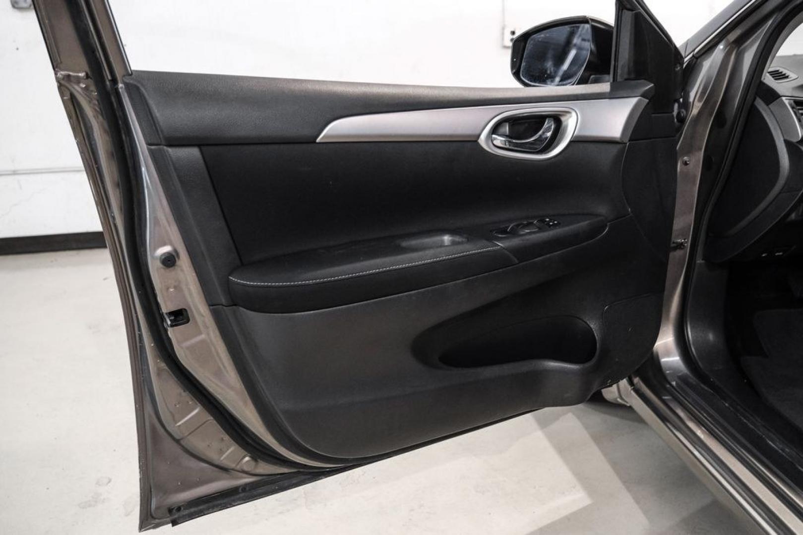 2015 Titanium /Charcoal Nissan Sentra SV (3N1AB7AP0FL) with an 1.8L 4-Cylinder DOHC 16V engine, CVT transmission, located at 15300 Midway Rd., Addison, TX, 75001, (972) 702-0011, 32.958321, -96.838074- Photo#39