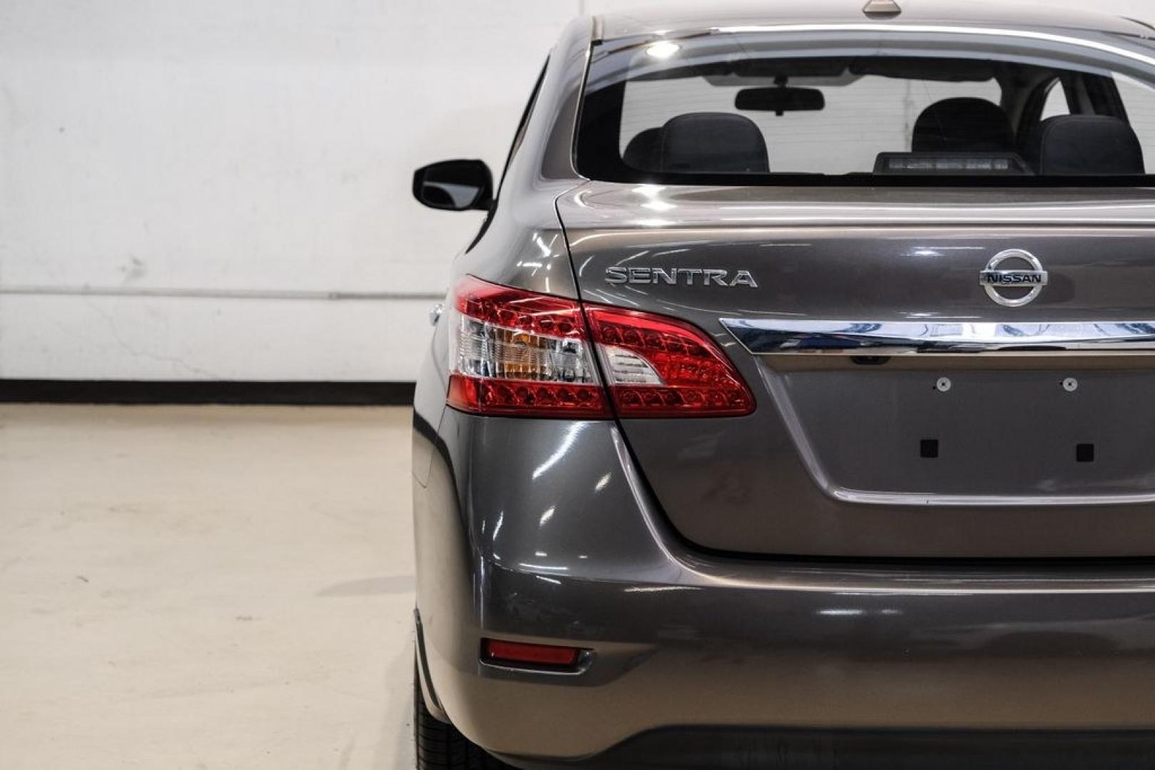 2015 Titanium /Charcoal Nissan Sentra SV (3N1AB7AP0FL) with an 1.8L 4-Cylinder DOHC 16V engine, CVT transmission, located at 15300 Midway Rd., Addison, TX, 75001, (972) 702-0011, 32.958321, -96.838074- Photo#45