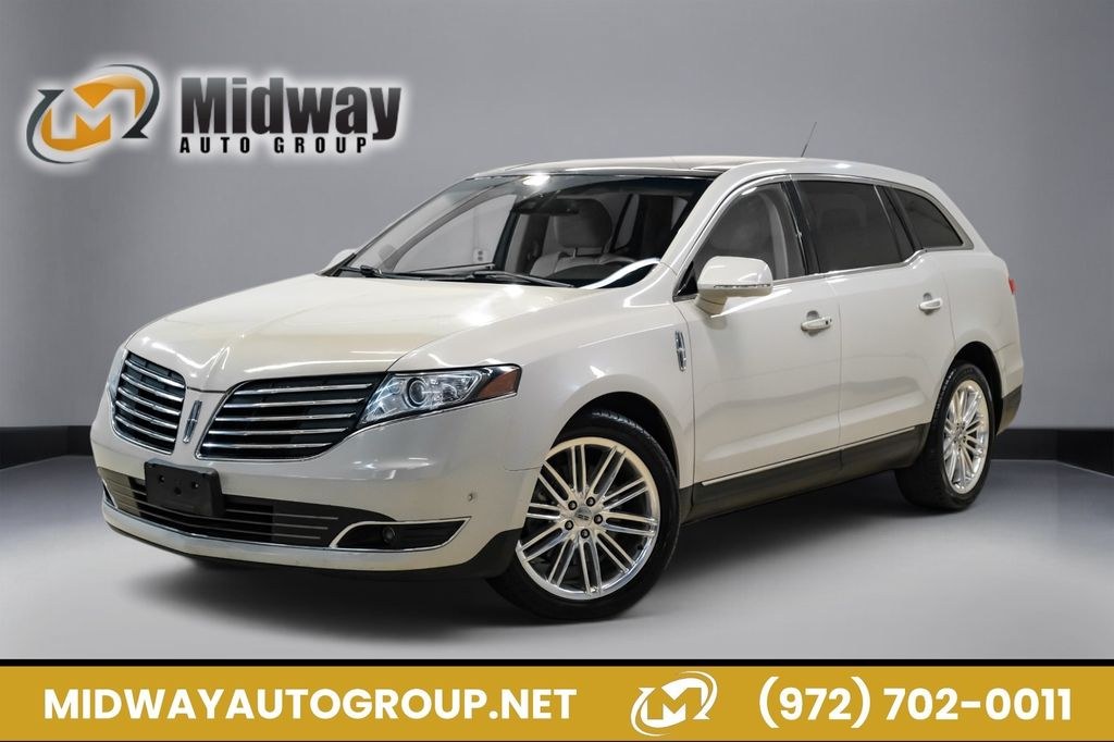 photo of 2019 Lincoln MKT Standard