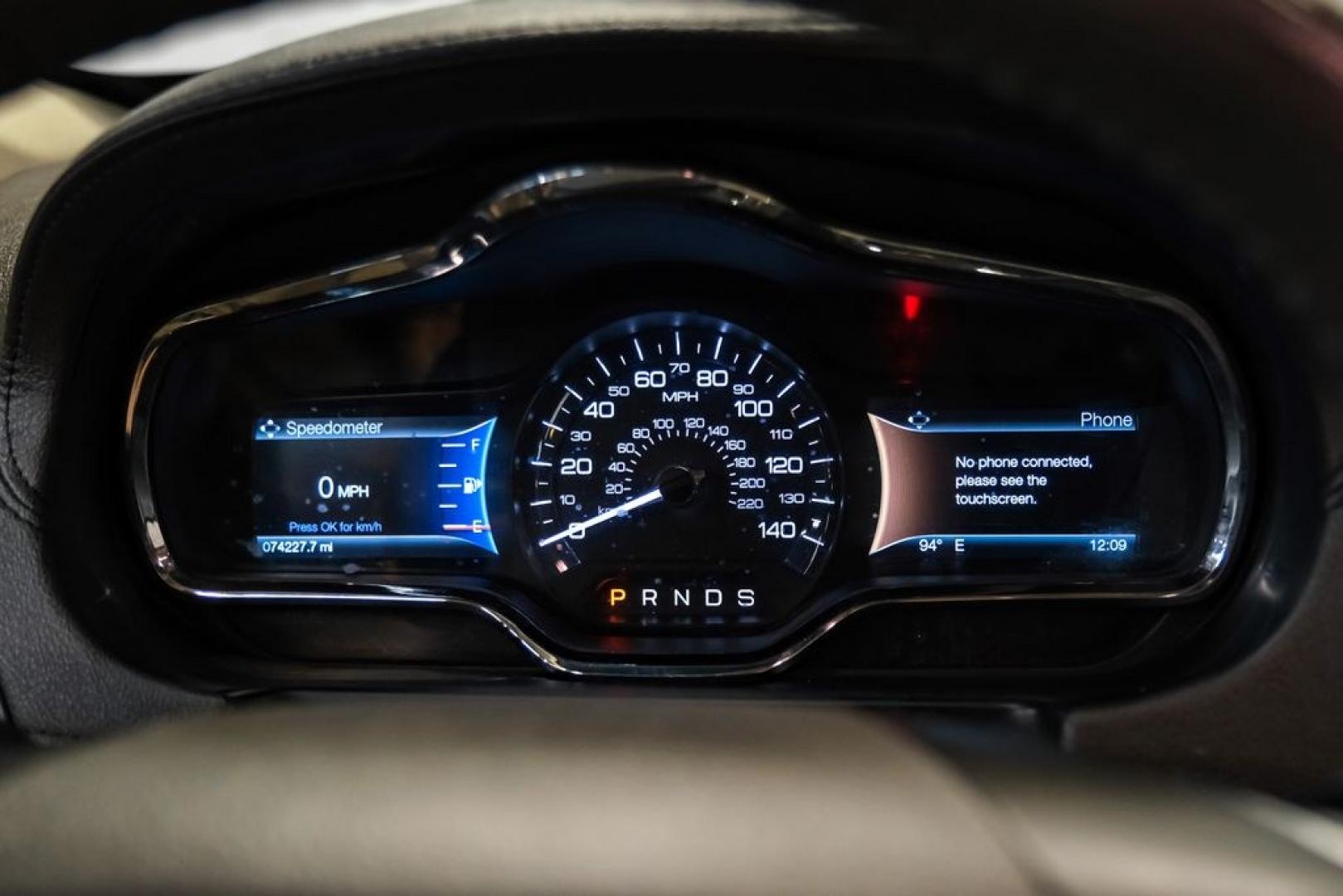 2019 Pearl Metallic /Light Dune Lincoln MKT Standard (2LMHJ5AT2KB) with an V6 engine, Automatic transmission, located at 15300 Midway Rd., Addison, TX, 75001, (972) 702-0011, 32.958321, -96.838074- Photo#17
