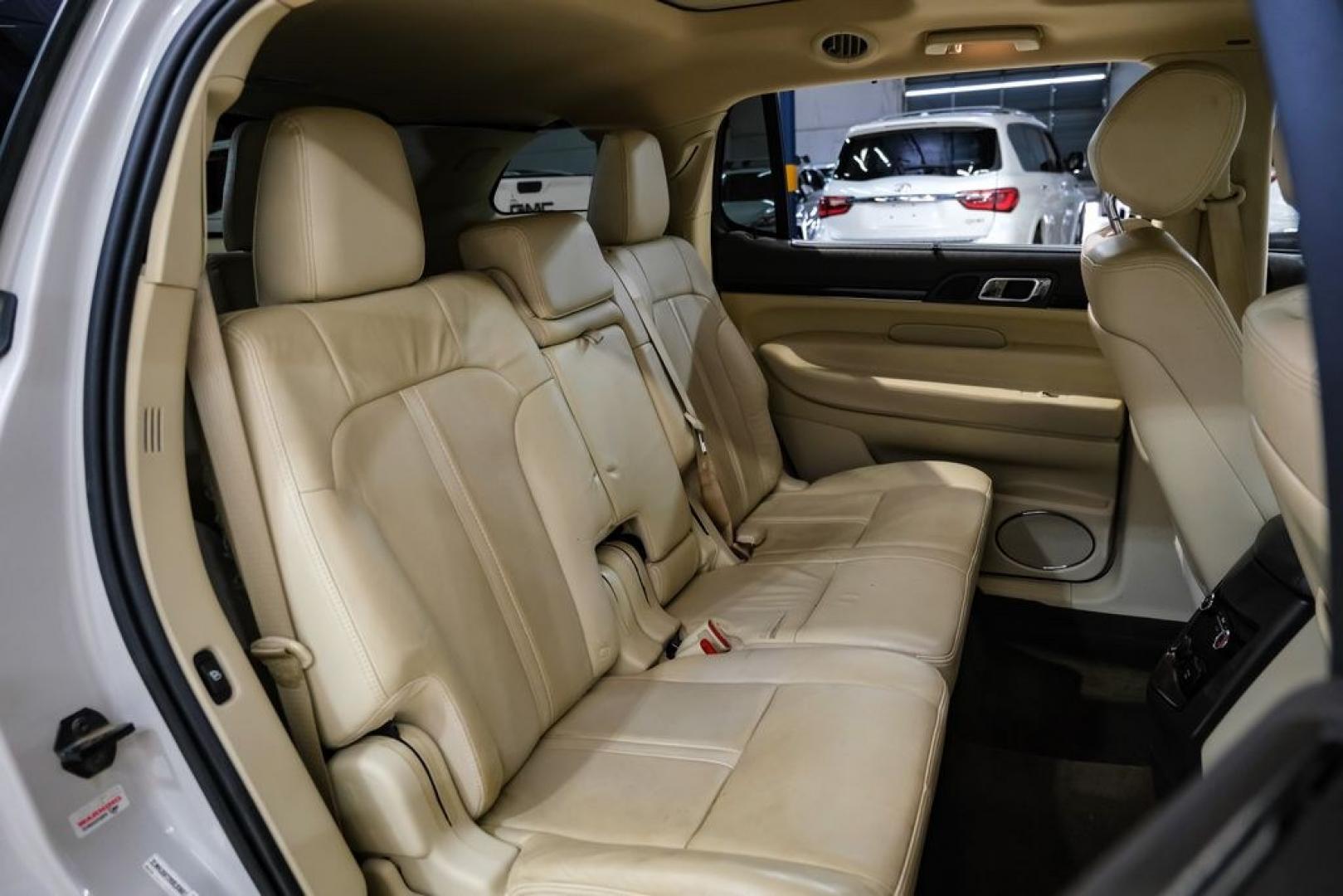 2019 Pearl Metallic /Light Dune Lincoln MKT Standard (2LMHJ5AT2KB) with an V6 engine, Automatic transmission, located at 15300 Midway Rd., Addison, TX, 75001, (972) 702-0011, 32.958321, -96.838074- Photo#36