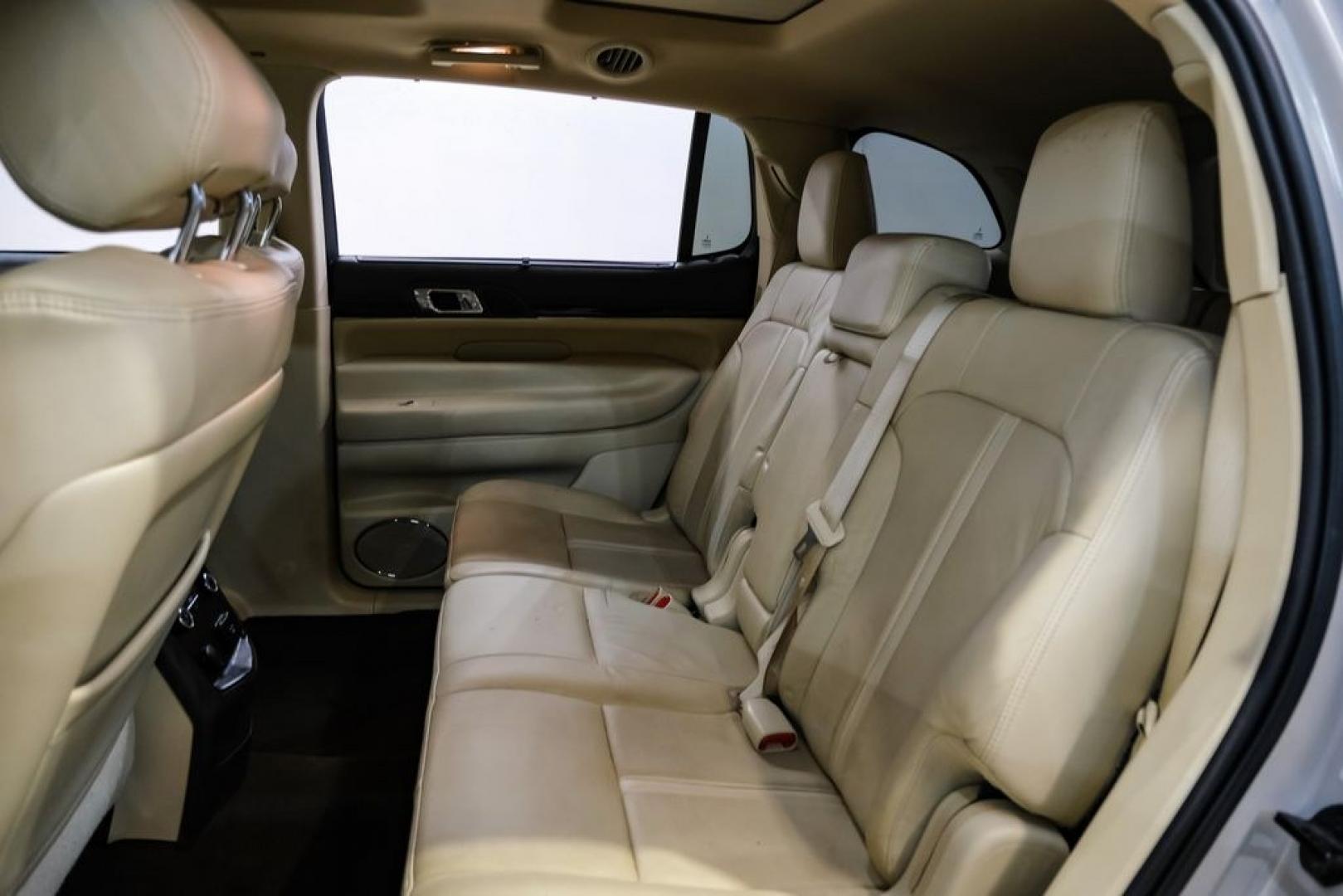 2019 Pearl Metallic /Light Dune Lincoln MKT Standard (2LMHJ5AT2KB) with an V6 engine, Automatic transmission, located at 15300 Midway Rd., Addison, TX, 75001, (972) 702-0011, 32.958321, -96.838074- Photo#40