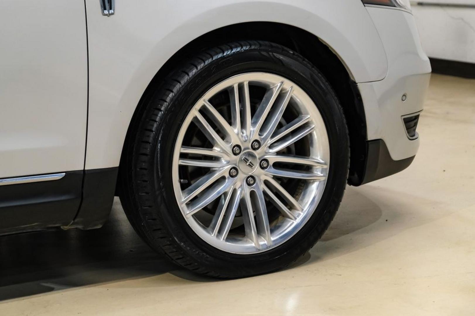 2019 Pearl Metallic /Light Dune Lincoln MKT Standard (2LMHJ5AT2KB) with an V6 engine, Automatic transmission, located at 15300 Midway Rd., Addison, TX, 75001, (972) 702-0011, 32.958321, -96.838074- Photo#57