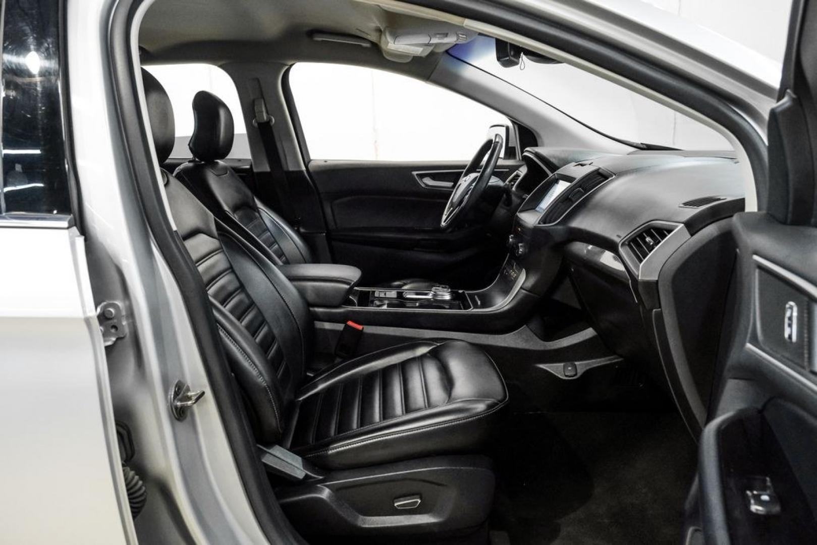 2019 Ingot Silver /Ebony Ford Edge SEL (2FMPK3J9XKB) with an EcoBoost 2.0L I4 GTDi DOHC Turbocharged VCT engine, Automatic transmission, located at 15300 Midway Rd., Addison, TX, 75001, (972) 702-0011, 32.958321, -96.838074- Photo#33