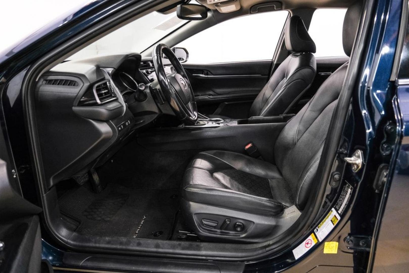 2019 Aqua /Black Toyota Camry XSE (4T1B61HK8KU) with an 2.5L I4 DOHC 16V engine, Automatic transmission, located at 15300 Midway Rd., Addison, TX, 75001, (972) 702-0011, 32.958321, -96.838074- Photo#3