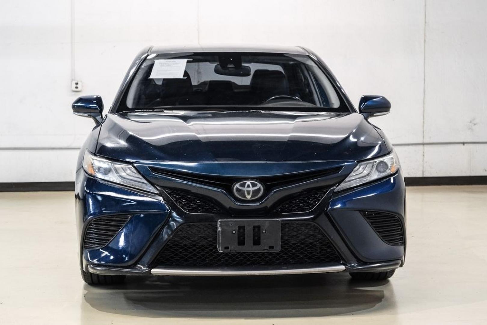 2019 Aqua /Black Toyota Camry XSE (4T1B61HK8KU) with an 2.5L I4 DOHC 16V engine, Automatic transmission, located at 15300 Midway Rd., Addison, TX, 75001, (972) 702-0011, 32.958321, -96.838074- Photo#4