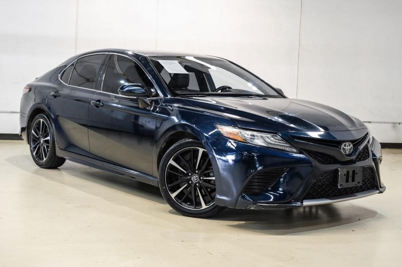 2019 Aqua /Black Toyota Camry XSE (4T1B61HK8KU) with an 2.5L I4 DOHC 16V engine, Automatic transmission, located at 15300 Midway Rd., Addison, TX, 75001, (972) 702-0011, 32.958321, -96.838074- Photo#5
