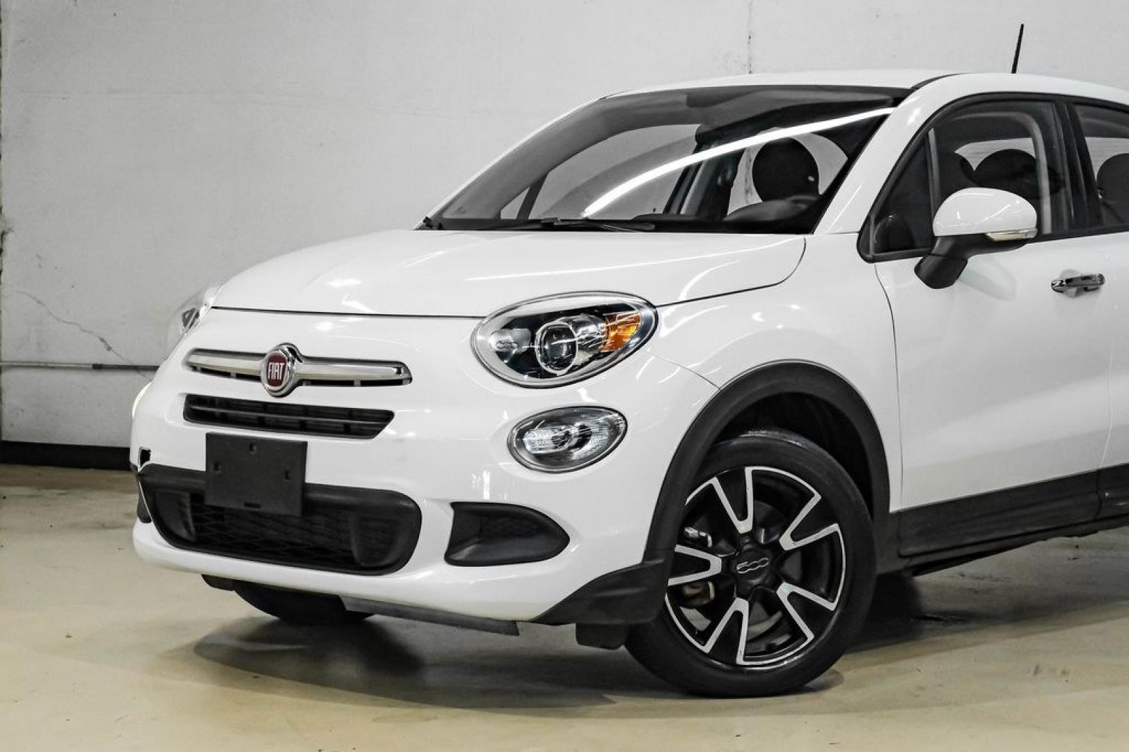 2017 White Clearcoat /Black Fiat 500X Pop (ZFBCFXAB5HP) with an 2.4L I4 MultiAir engine, Automatic transmission, located at 15300 Midway Rd., Addison, TX, 75001, (972) 702-0011, 32.958321, -96.838074- Photo#4