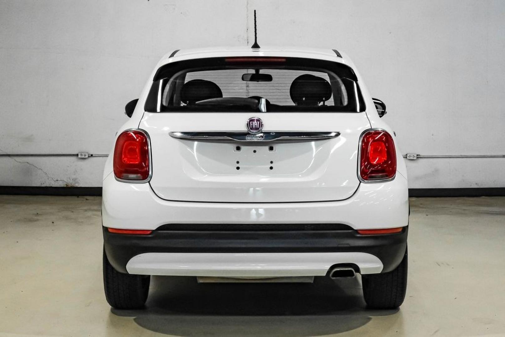 2017 White Clearcoat /Black Fiat 500X Pop (ZFBCFXAB5HP) with an 2.4L I4 MultiAir engine, Automatic transmission, located at 15300 Midway Rd., Addison, TX, 75001, (972) 702-0011, 32.958321, -96.838074- Photo#10