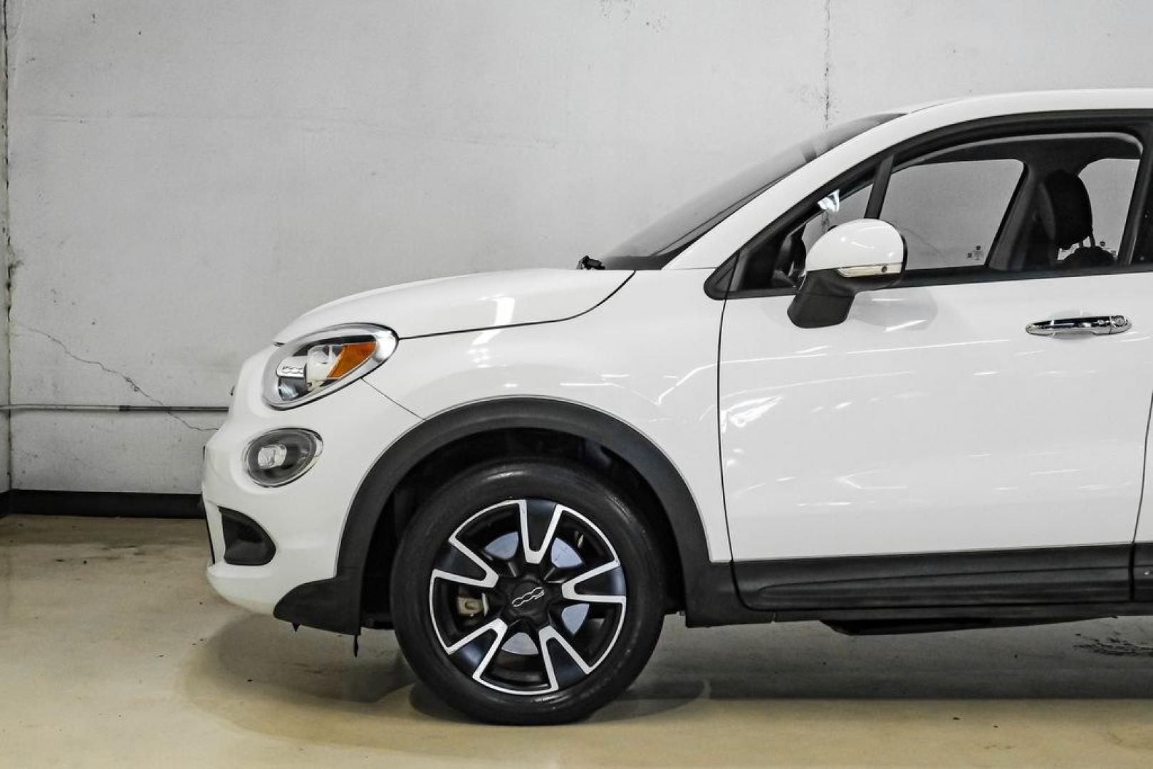 2017 White Clearcoat /Black Fiat 500X Pop (ZFBCFXAB5HP) with an 2.4L I4 MultiAir engine, Automatic transmission, located at 15300 Midway Rd., Addison, TX, 75001, (972) 702-0011, 32.958321, -96.838074- Photo#15