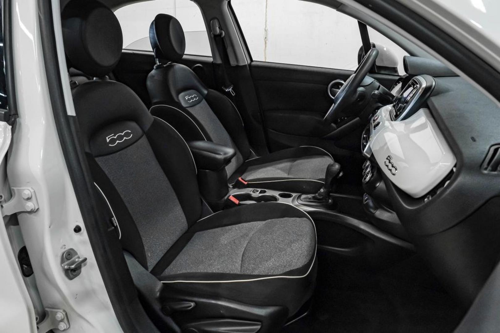 2017 White Clearcoat /Black Fiat 500X Pop (ZFBCFXAB5HP) with an 2.4L I4 MultiAir engine, Automatic transmission, located at 15300 Midway Rd., Addison, TX, 75001, (972) 702-0011, 32.958321, -96.838074- Photo#32