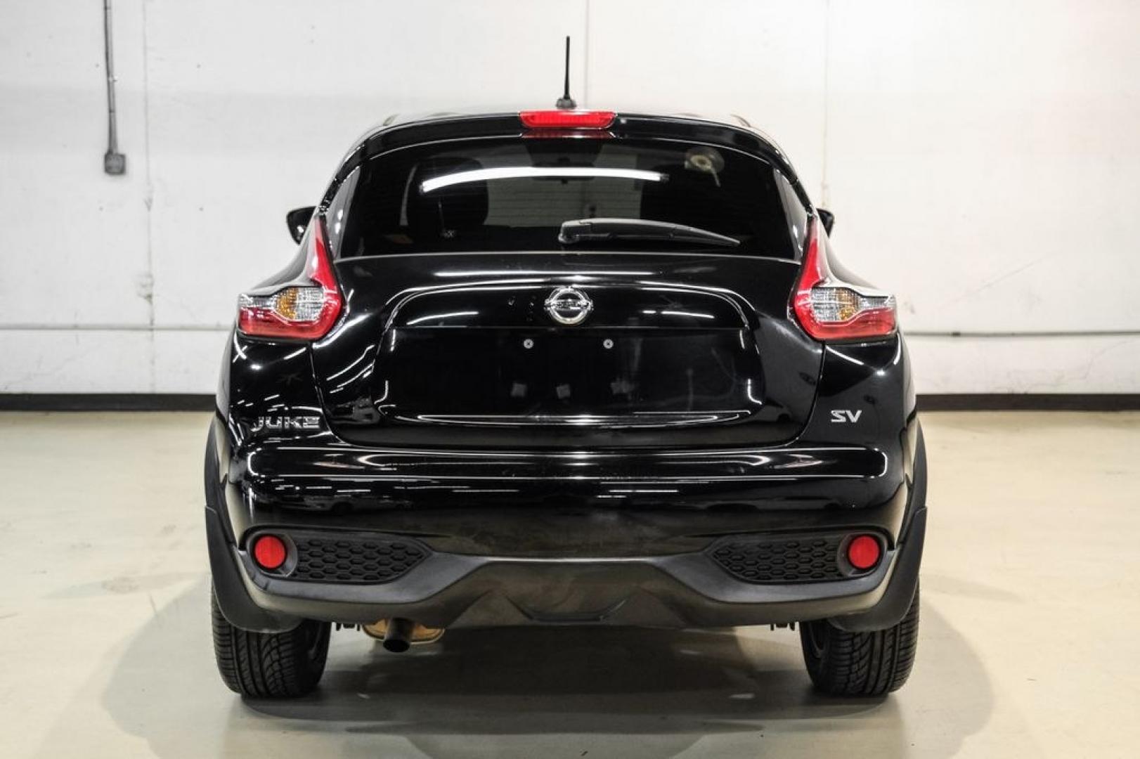 2017 Super Black /Black Nissan Juke SV (JN8AF5MR0HT) with an 1.6L I4 DOHC 16V engine, CVT transmission, located at 15300 Midway Rd., Addison, TX, 75001, (972) 702-0011, 32.958321, -96.838074- Photo#8