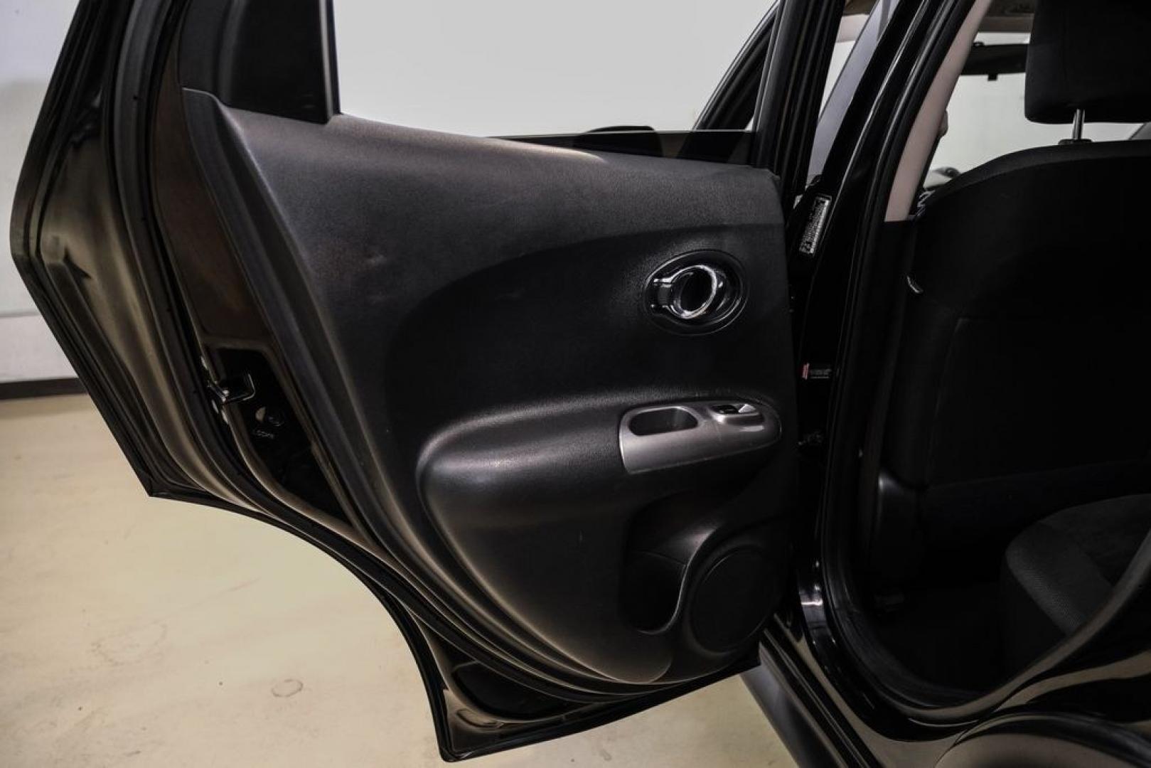 2017 Super Black /Black Nissan Juke SV (JN8AF5MR0HT) with an 1.6L I4 DOHC 16V engine, CVT transmission, located at 15300 Midway Rd., Addison, TX, 75001, (972) 702-0011, 32.958321, -96.838074- Photo#40