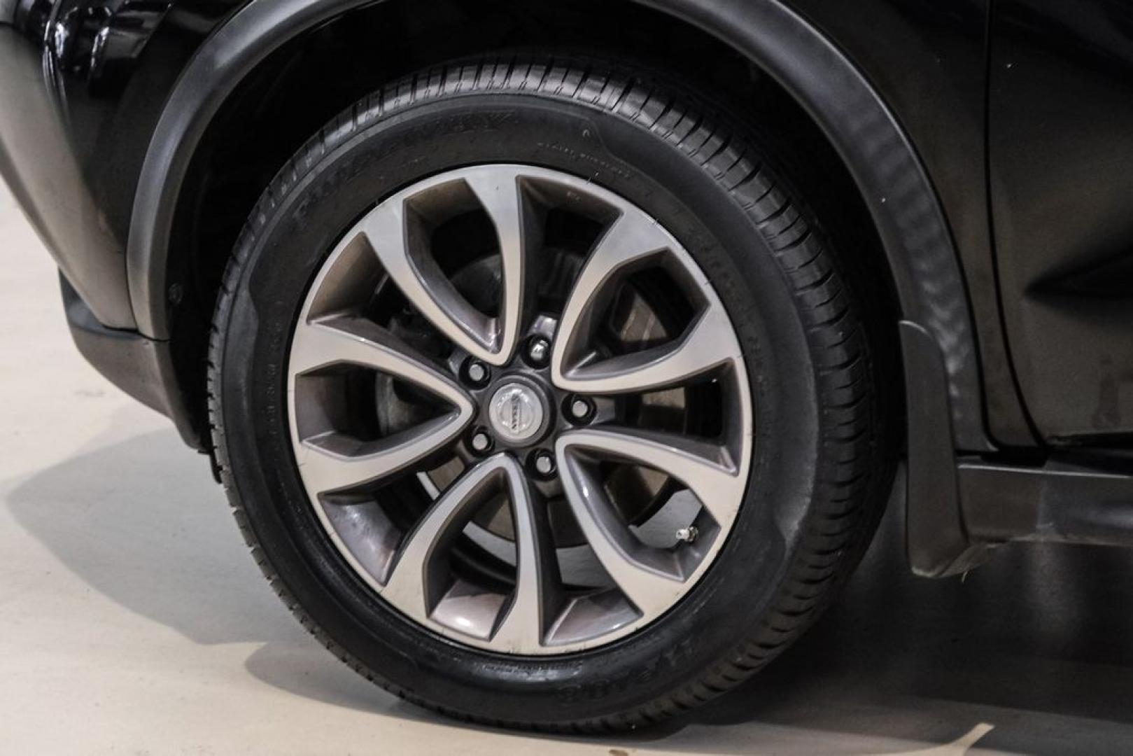 2017 Super Black /Black Nissan Juke SV (JN8AF5MR0HT) with an 1.6L I4 DOHC 16V engine, CVT transmission, located at 15300 Midway Rd., Addison, TX, 75001, (972) 702-0011, 32.958321, -96.838074- Photo#49
