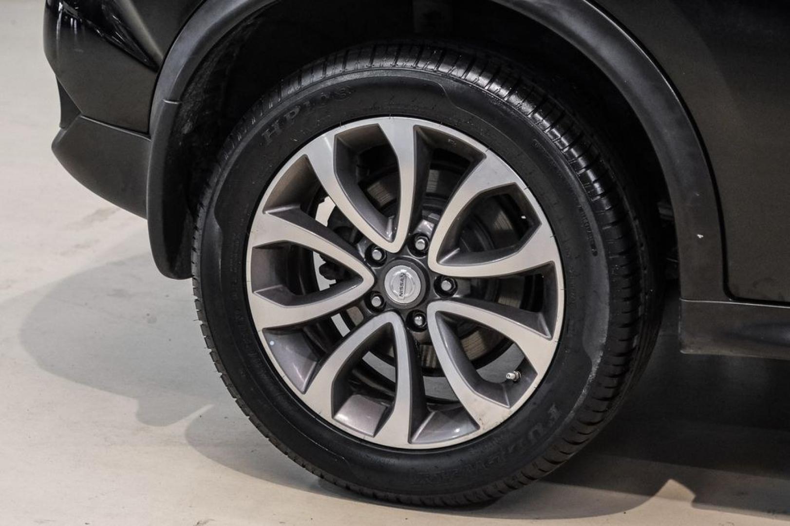2017 Super Black /Black Nissan Juke SV (JN8AF5MR0HT) with an 1.6L I4 DOHC 16V engine, CVT transmission, located at 15300 Midway Rd., Addison, TX, 75001, (972) 702-0011, 32.958321, -96.838074- Photo#51