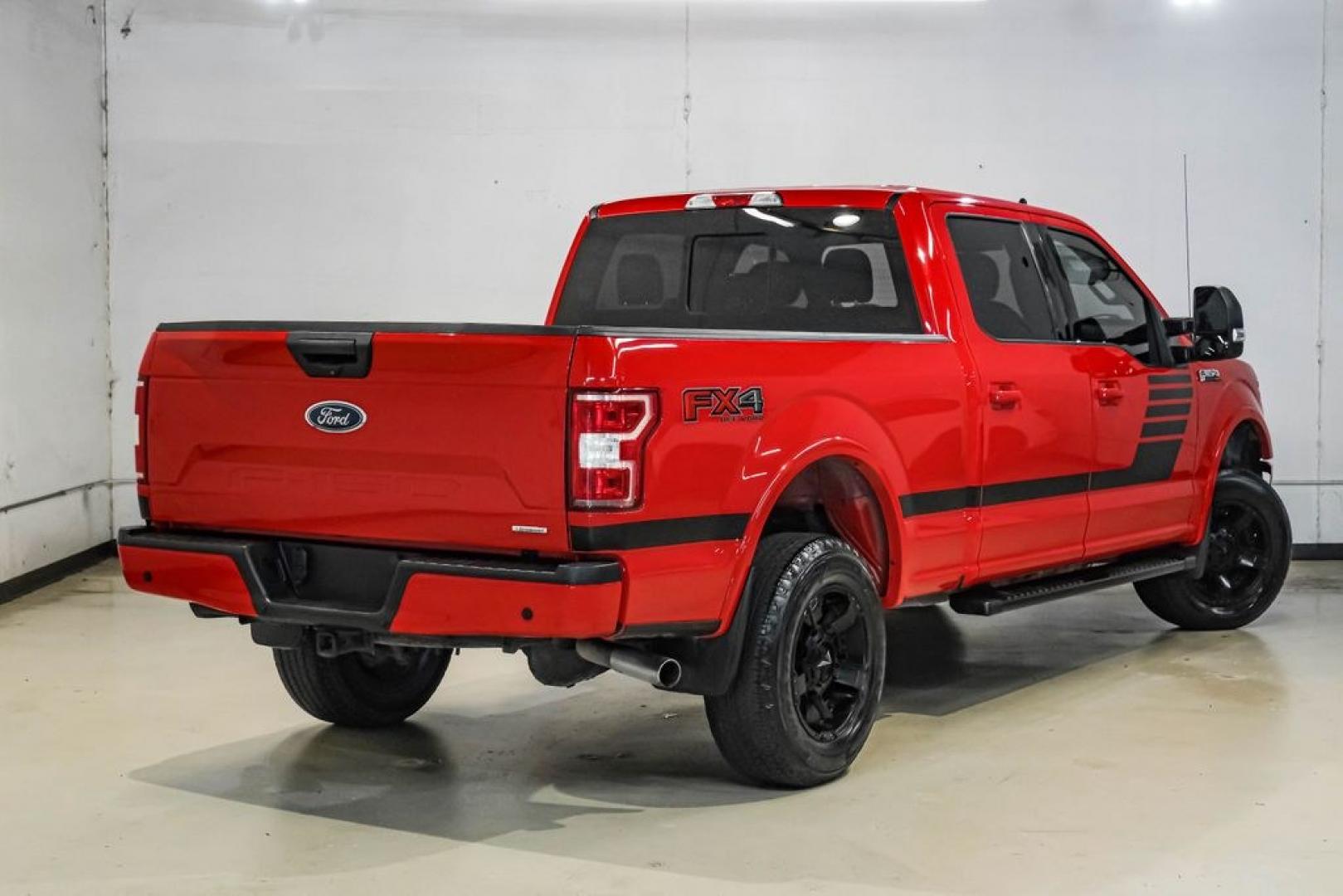 2019 Race Red /Black Ford F-150 XLT (1FTFW1E43KF) with an 3.5L V6 EcoBoost engine, Automatic transmission, located at 15300 Midway Rd., Addison, TX, 75001, (972) 702-0011, 32.958321, -96.838074- Photo#9
