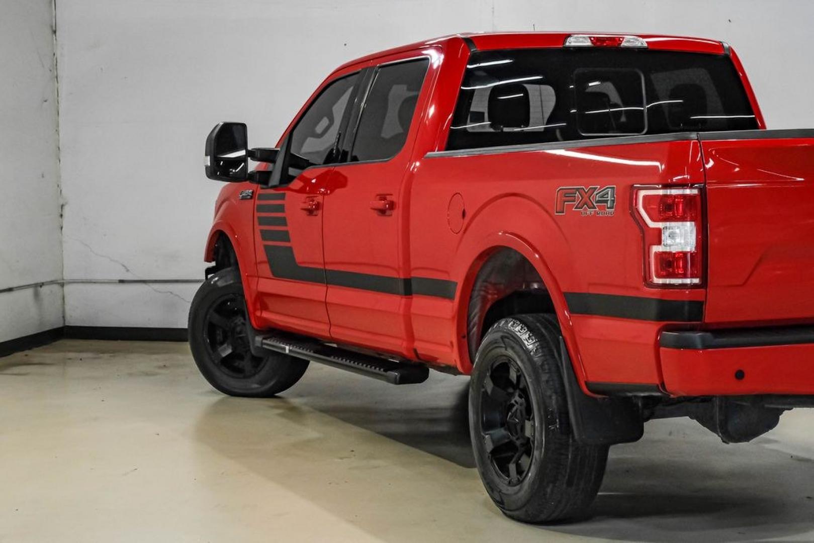 2019 Race Red /Black Ford F-150 XLT (1FTFW1E43KF) with an 3.5L V6 EcoBoost engine, Automatic transmission, located at 15300 Midway Rd., Addison, TX, 75001, (972) 702-0011, 32.958321, -96.838074- Photo#12