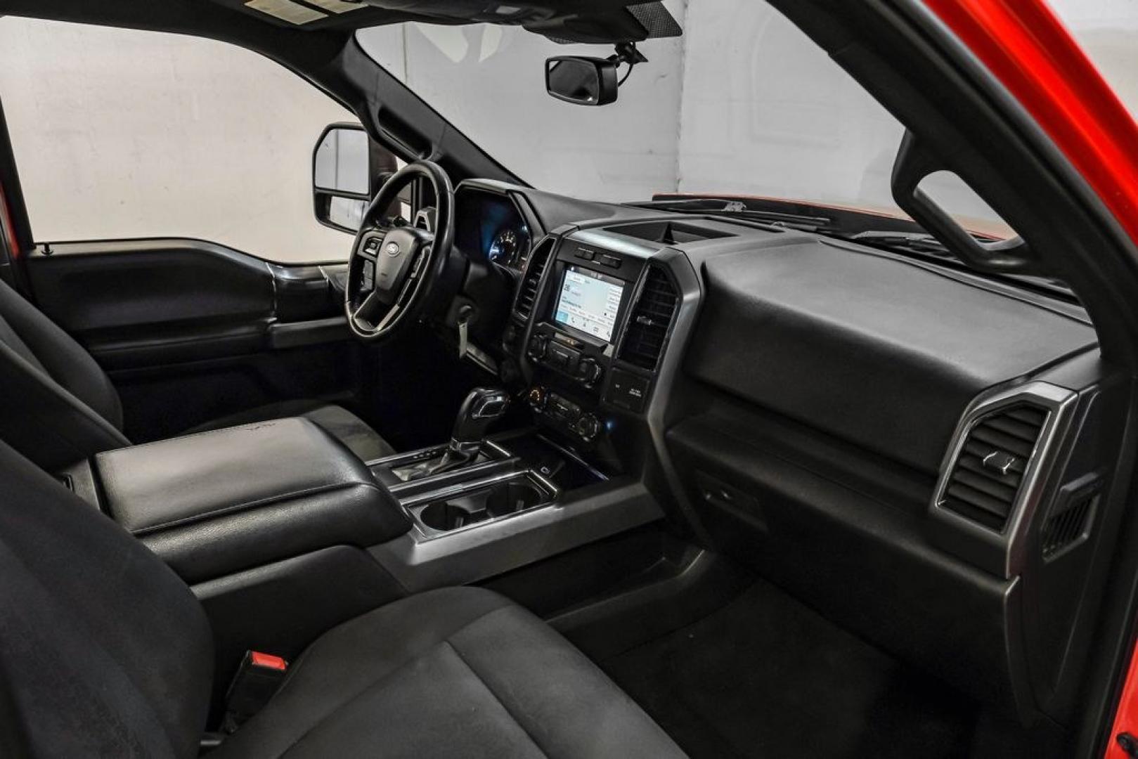 2019 Race Red /Black Ford F-150 XLT (1FTFW1E43KF) with an 3.5L V6 EcoBoost engine, Automatic transmission, located at 15300 Midway Rd., Addison, TX, 75001, (972) 702-0011, 32.958321, -96.838074- Photo#17