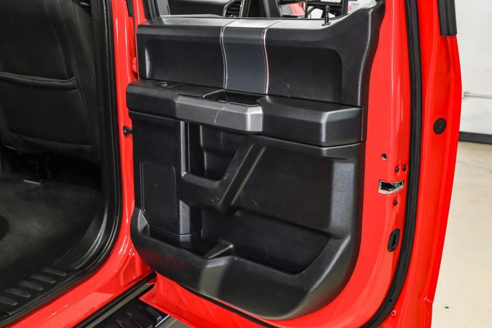 2019 Race Red /Black Ford F-150 XLT (1FTFW1E43KF) with an 3.5L V6 EcoBoost engine, Automatic transmission, located at 15300 Midway Rd., Addison, TX, 75001, (972) 702-0011, 32.958321, -96.838074- Photo#46