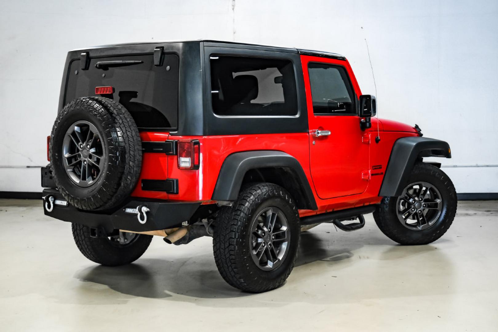 2017 Red Clearcoat /Black Jeep Wrangler Sport (1C4AJWAGXHL) with an 3.6L V6 24V VVT engine, Automatic transmission, located at 15300 Midway Rd., Addison, TX, 75001, (972) 702-0011, 32.958321, -96.838074- Photo#10