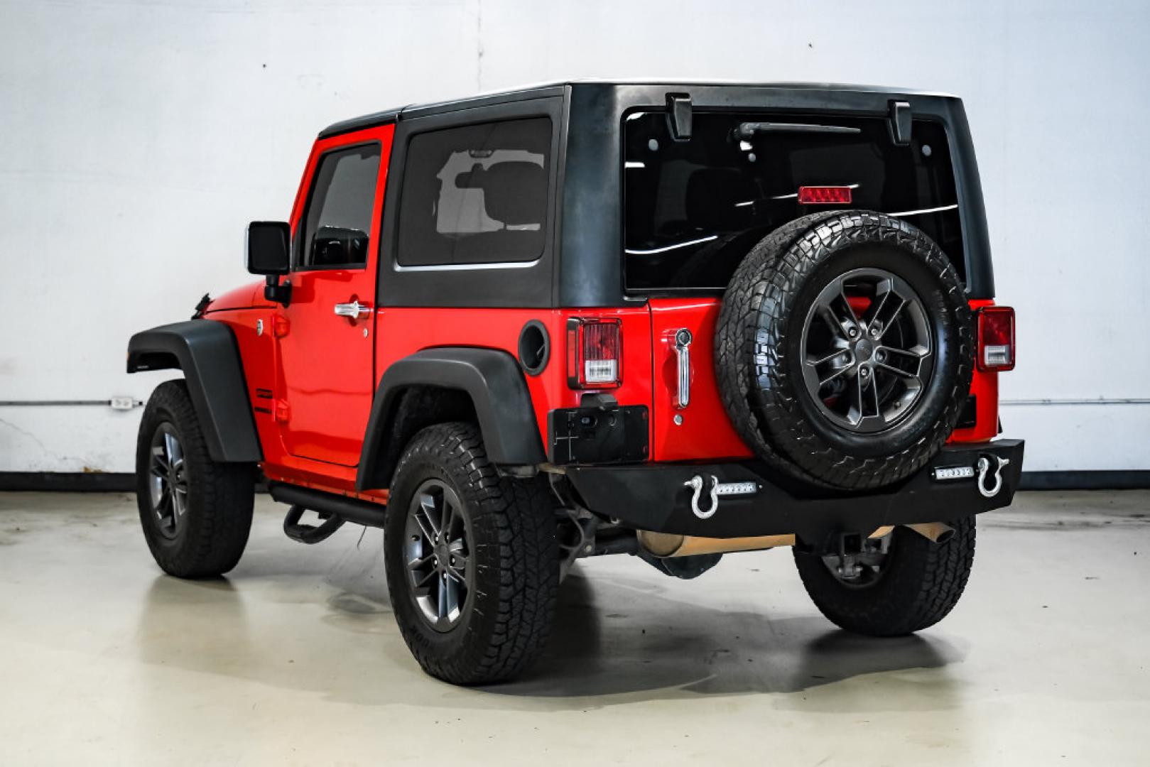 2017 Red Clearcoat /Black Jeep Wrangler Sport (1C4AJWAGXHL) with an 3.6L V6 24V VVT engine, Automatic transmission, located at 15300 Midway Rd., Addison, TX, 75001, (972) 702-0011, 32.958321, -96.838074- Photo#12