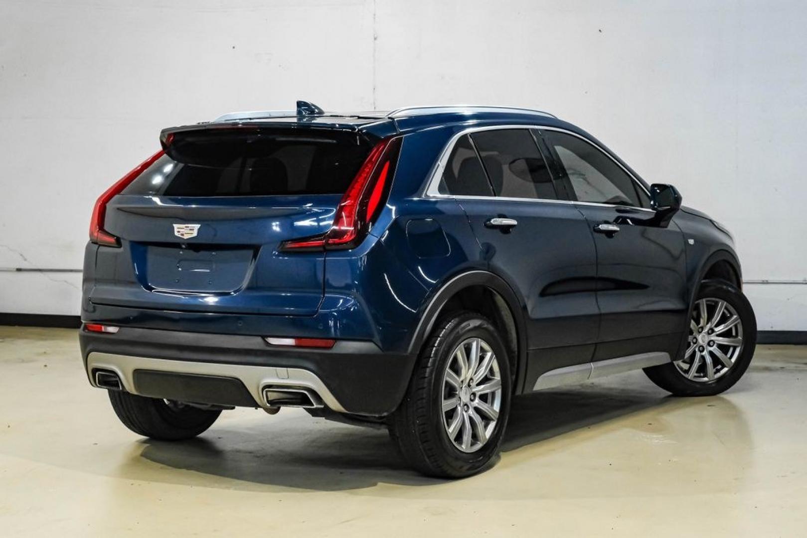 2019 Twilight Blue Metallic /Light Platinum/Jet Black Cadillac XT4 Premium Luxury (1GYFZCR40KF) with an 2.0L I4 Turbocharged engine, Automatic transmission, located at 15300 Midway Rd., Addison, TX, 75001, (972) 702-0011, 32.958321, -96.838074- Photo#9