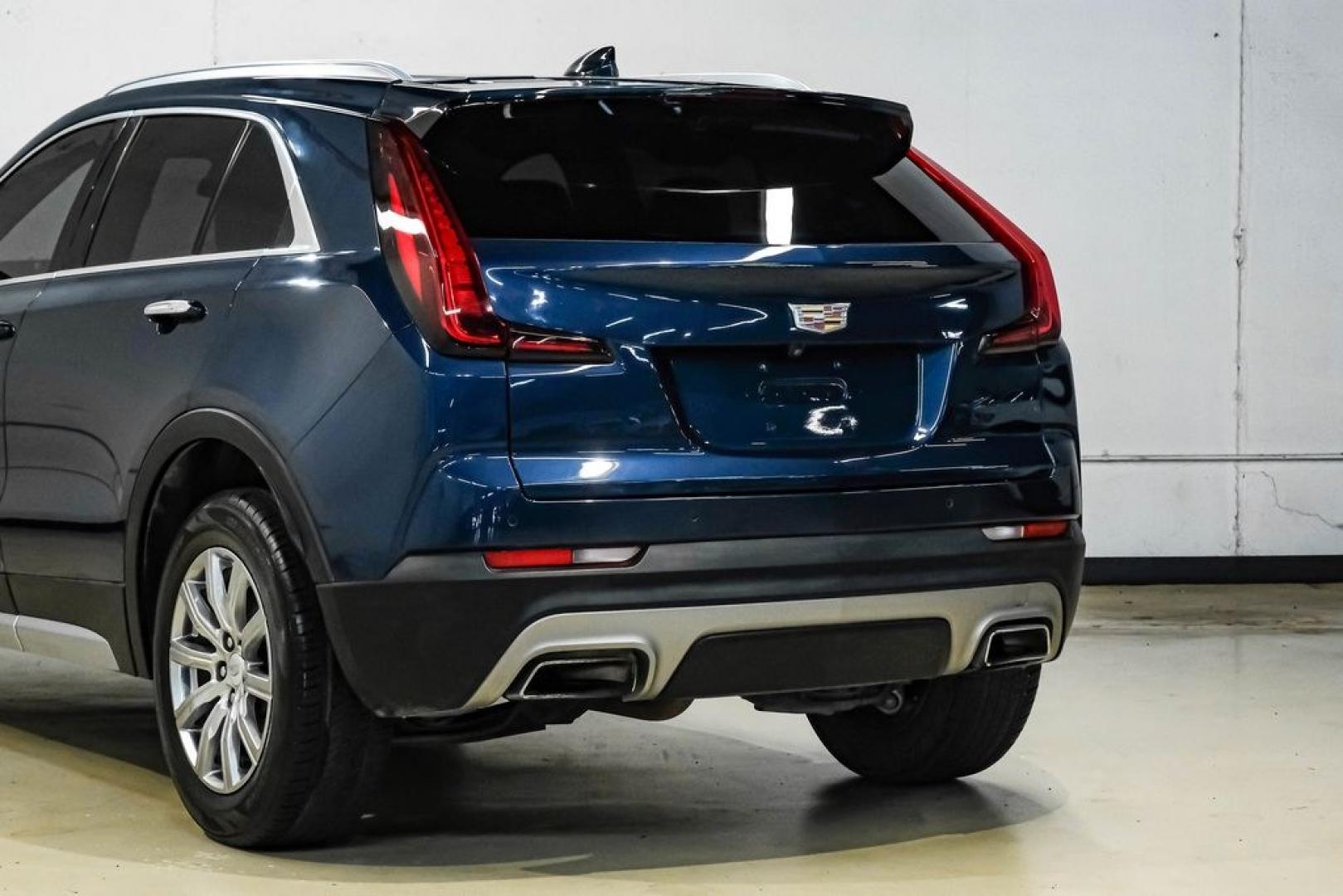 2019 Twilight Blue Metallic /Light Platinum/Jet Black Cadillac XT4 Premium Luxury (1GYFZCR40KF) with an 2.0L I4 Turbocharged engine, Automatic transmission, located at 15300 Midway Rd., Addison, TX, 75001, (972) 702-0011, 32.958321, -96.838074- Photo#13