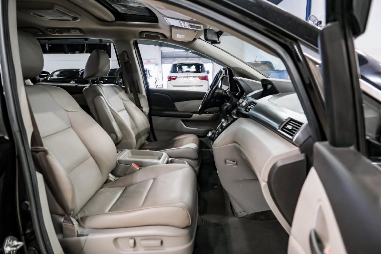 2013 Crystal Black Pearl /Truffle Honda Odyssey Touring Elite (5FNRL5H96DB) with an 3.5L V6 SOHC i-VTEC 24V engine, Automatic transmission, located at 15300 Midway Rd., Addison, TX, 75001, (972) 702-0011, 32.958321, -96.838074- Photo#32