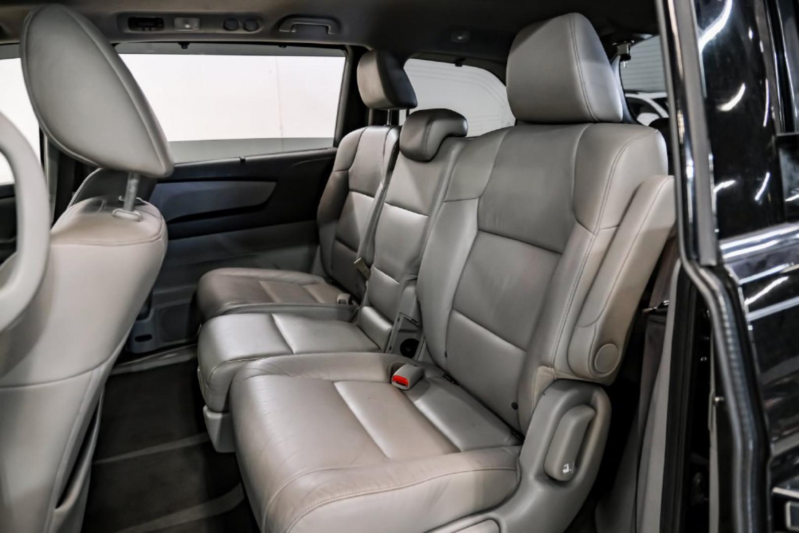 2013 Crystal Black Pearl /Truffle Honda Odyssey Touring Elite (5FNRL5H96DB) with an 3.5L V6 SOHC i-VTEC 24V engine, Automatic transmission, located at 15300 Midway Rd., Addison, TX, 75001, (972) 702-0011, 32.958321, -96.838074- Photo#37