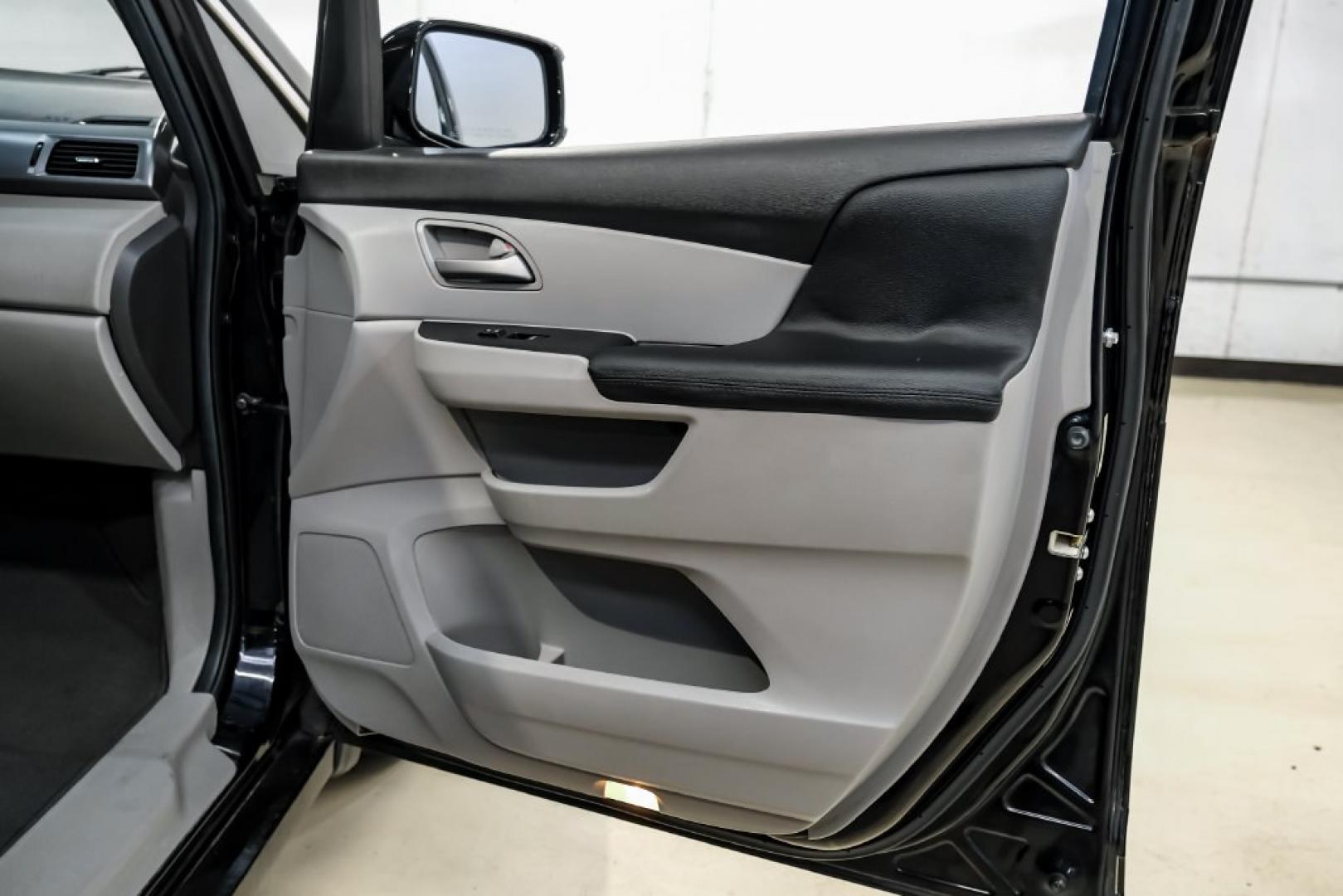 2013 Crystal Black Pearl /Truffle Honda Odyssey Touring Elite (5FNRL5H96DB) with an 3.5L V6 SOHC i-VTEC 24V engine, Automatic transmission, located at 15300 Midway Rd., Addison, TX, 75001, (972) 702-0011, 32.958321, -96.838074- Photo#41