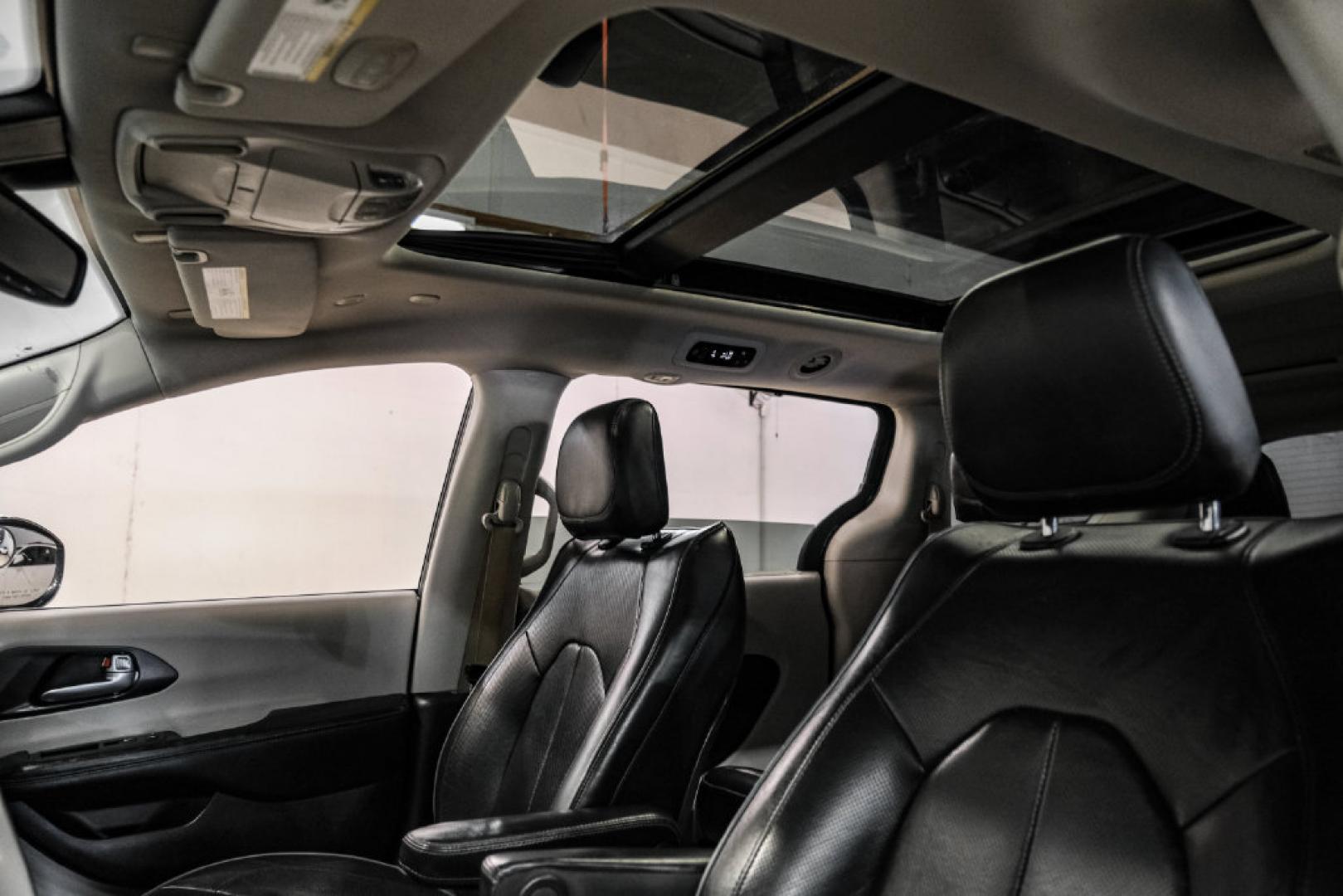 2020 Steel Metallic /Black Chrysler Pacifica Limited (2C4RC1GG0LR) with an 3.6L V6 24V VVT engine, Automatic transmission, located at 15300 Midway Rd., Addison, TX, 75001, (972) 702-0011, 32.958321, -96.838074- Photo#4