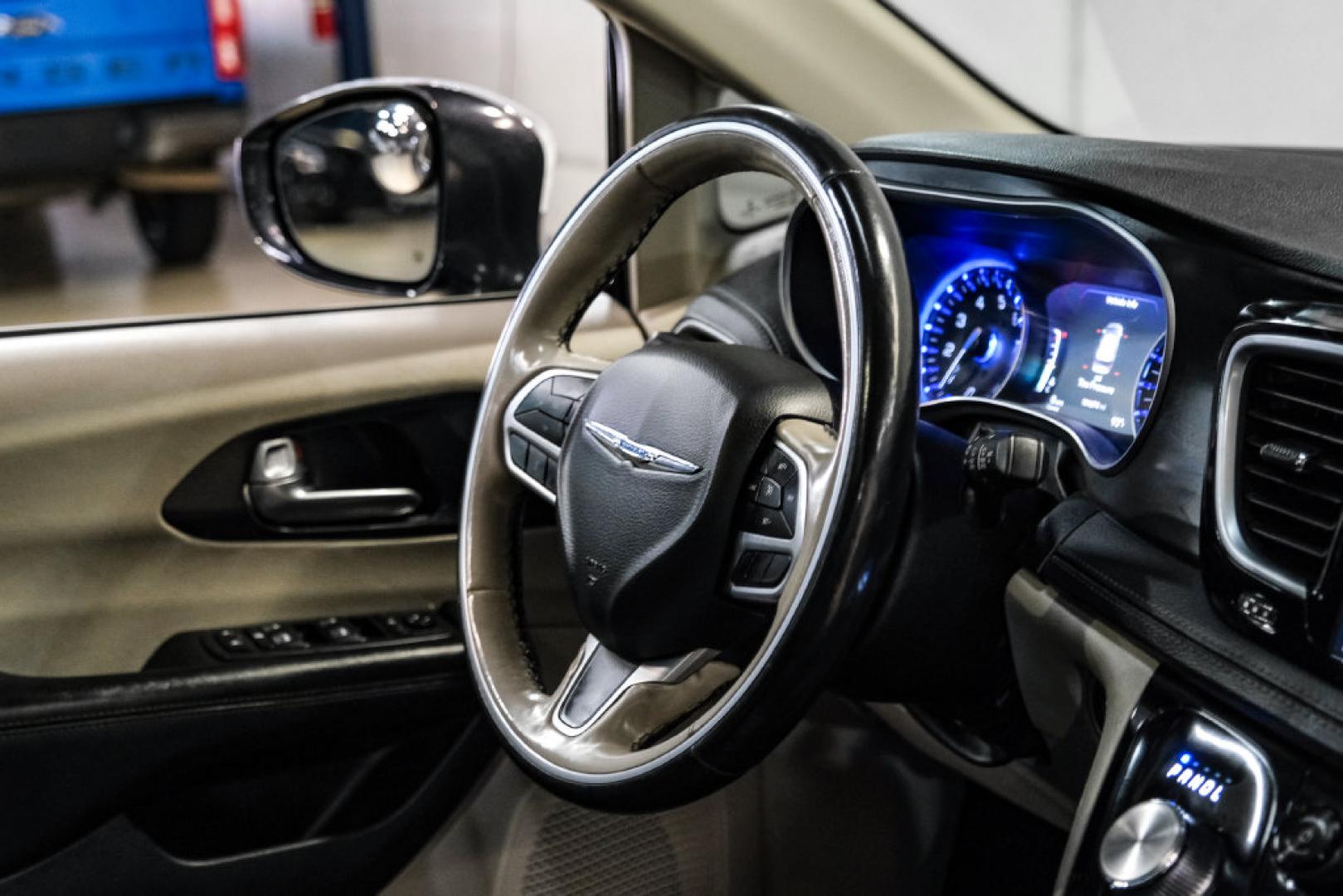2020 Steel Metallic /Black Chrysler Pacifica Limited (2C4RC1GG0LR) with an 3.6L V6 24V VVT engine, Automatic transmission, located at 15300 Midway Rd., Addison, TX, 75001, (972) 702-0011, 32.958321, -96.838074- Photo#13