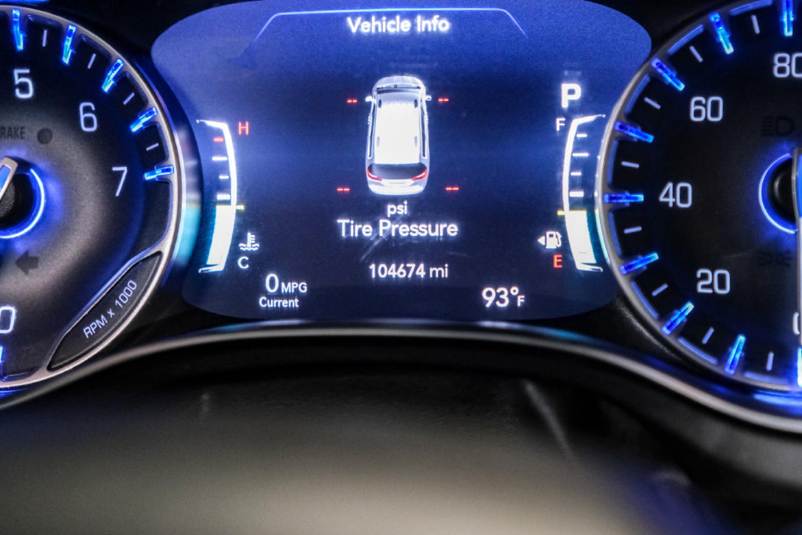 2020 Steel Metallic /Black Chrysler Pacifica Limited (2C4RC1GG0LR) with an 3.6L V6 24V VVT engine, Automatic transmission, located at 15300 Midway Rd., Addison, TX, 75001, (972) 702-0011, 32.958321, -96.838074- Photo#19