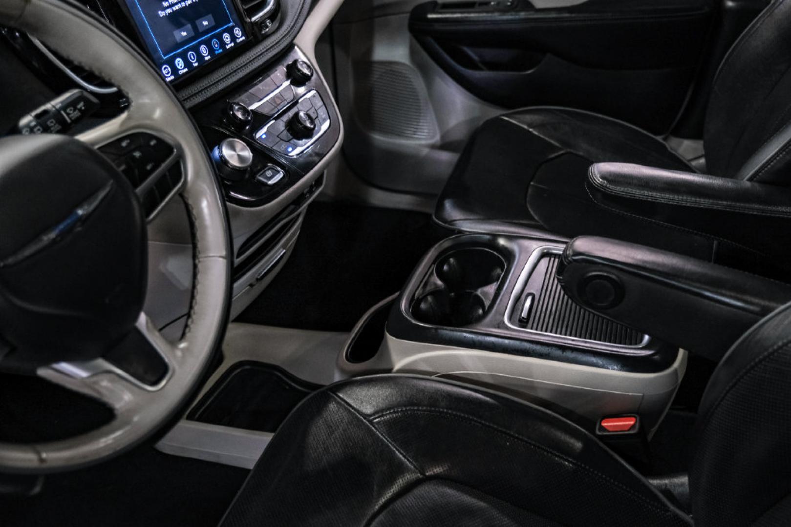 2020 Steel Metallic /Black Chrysler Pacifica Limited (2C4RC1GG0LR) with an 3.6L V6 24V VVT engine, Automatic transmission, located at 15300 Midway Rd., Addison, TX, 75001, (972) 702-0011, 32.958321, -96.838074- Photo#23