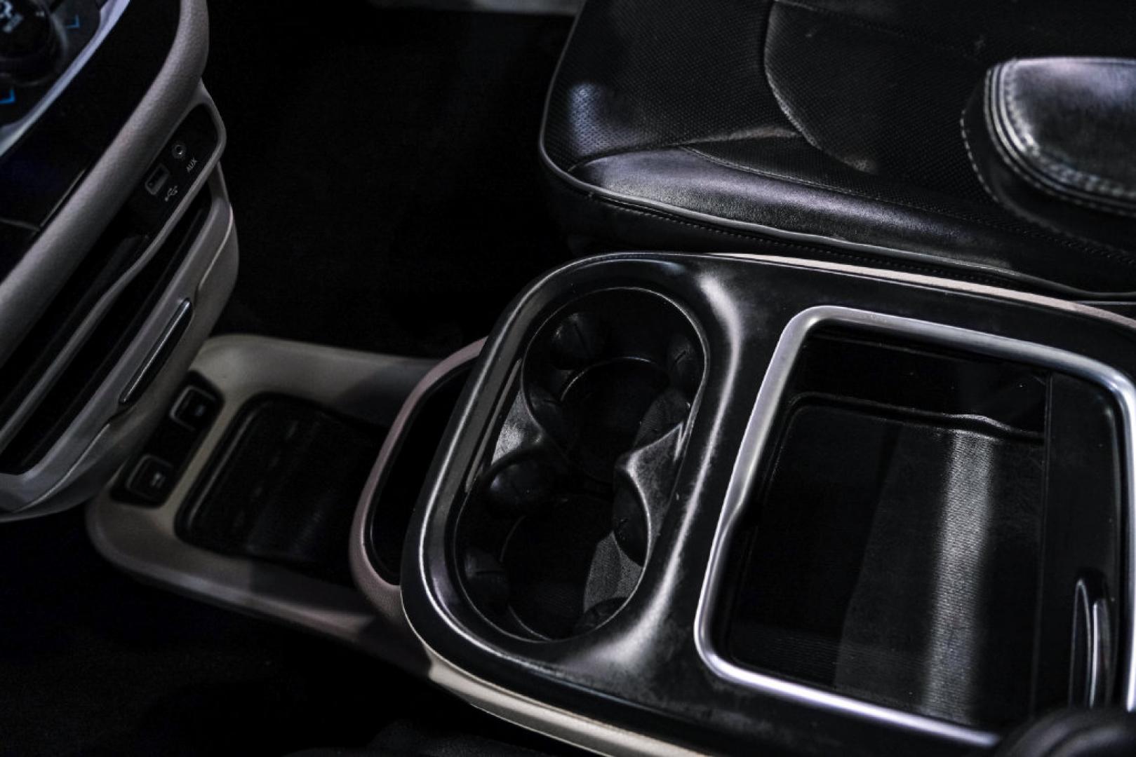 2020 Steel Metallic /Black Chrysler Pacifica Limited (2C4RC1GG0LR) with an 3.6L V6 24V VVT engine, Automatic transmission, located at 15300 Midway Rd., Addison, TX, 75001, (972) 702-0011, 32.958321, -96.838074- Photo#25