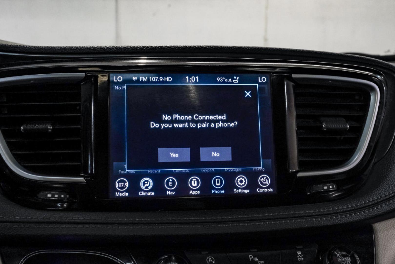 2020 Steel Metallic /Black Chrysler Pacifica Limited (2C4RC1GG0LR) with an 3.6L V6 24V VVT engine, Automatic transmission, located at 15300 Midway Rd., Addison, TX, 75001, (972) 702-0011, 32.958321, -96.838074- Photo#28