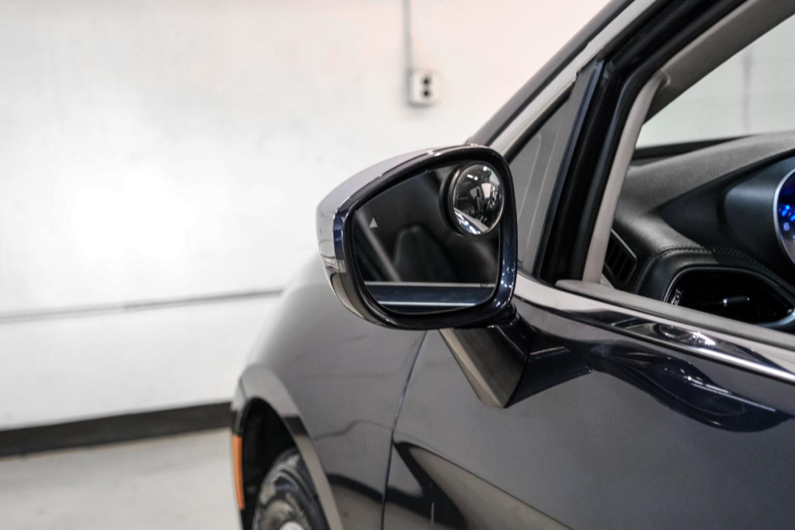 2020 Steel Metallic /Black Chrysler Pacifica Limited (2C4RC1GG0LR) with an 3.6L V6 24V VVT engine, Automatic transmission, located at 15300 Midway Rd., Addison, TX, 75001, (972) 702-0011, 32.958321, -96.838074- Photo#40