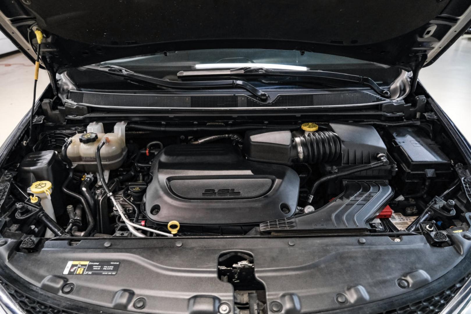 2020 Steel Metallic /Black Chrysler Pacifica Limited (2C4RC1GG0LR) with an 3.6L V6 24V VVT engine, Automatic transmission, located at 15300 Midway Rd., Addison, TX, 75001, (972) 702-0011, 32.958321, -96.838074- Photo#47