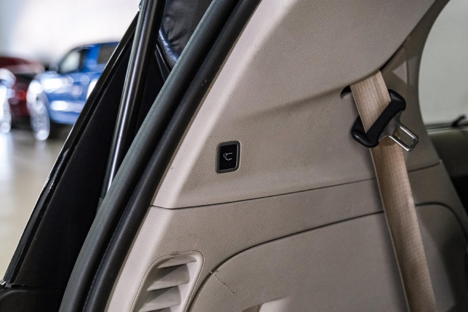 2020 Steel Metallic /Black Chrysler Pacifica Limited (2C4RC1GG0LR) with an 3.6L V6 24V VVT engine, Automatic transmission, located at 15300 Midway Rd., Addison, TX, 75001, (972) 702-0011, 32.958321, -96.838074- Photo#51