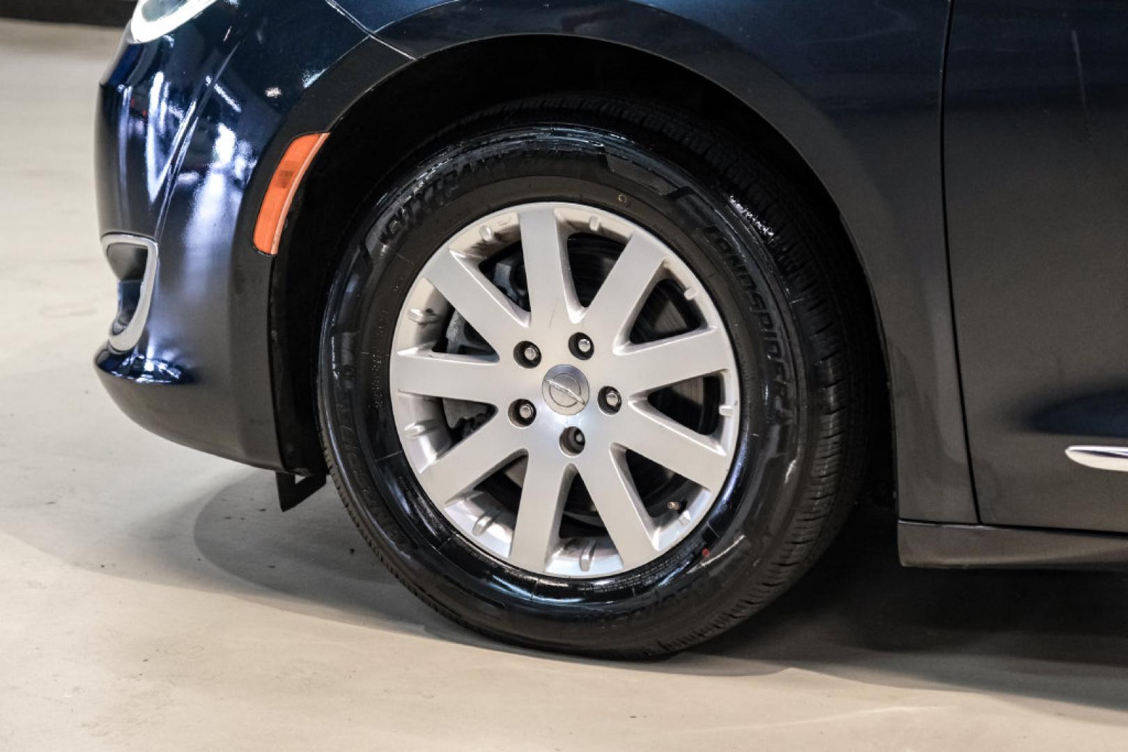 2020 Steel Metallic /Black Chrysler Pacifica Limited (2C4RC1GG0LR) with an 3.6L V6 24V VVT engine, Automatic transmission, located at 15300 Midway Rd., Addison, TX, 75001, (972) 702-0011, 32.958321, -96.838074- Photo#54